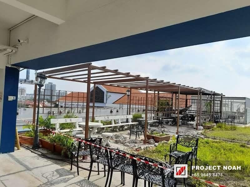 Rooftop Pergola & Garden Terrace