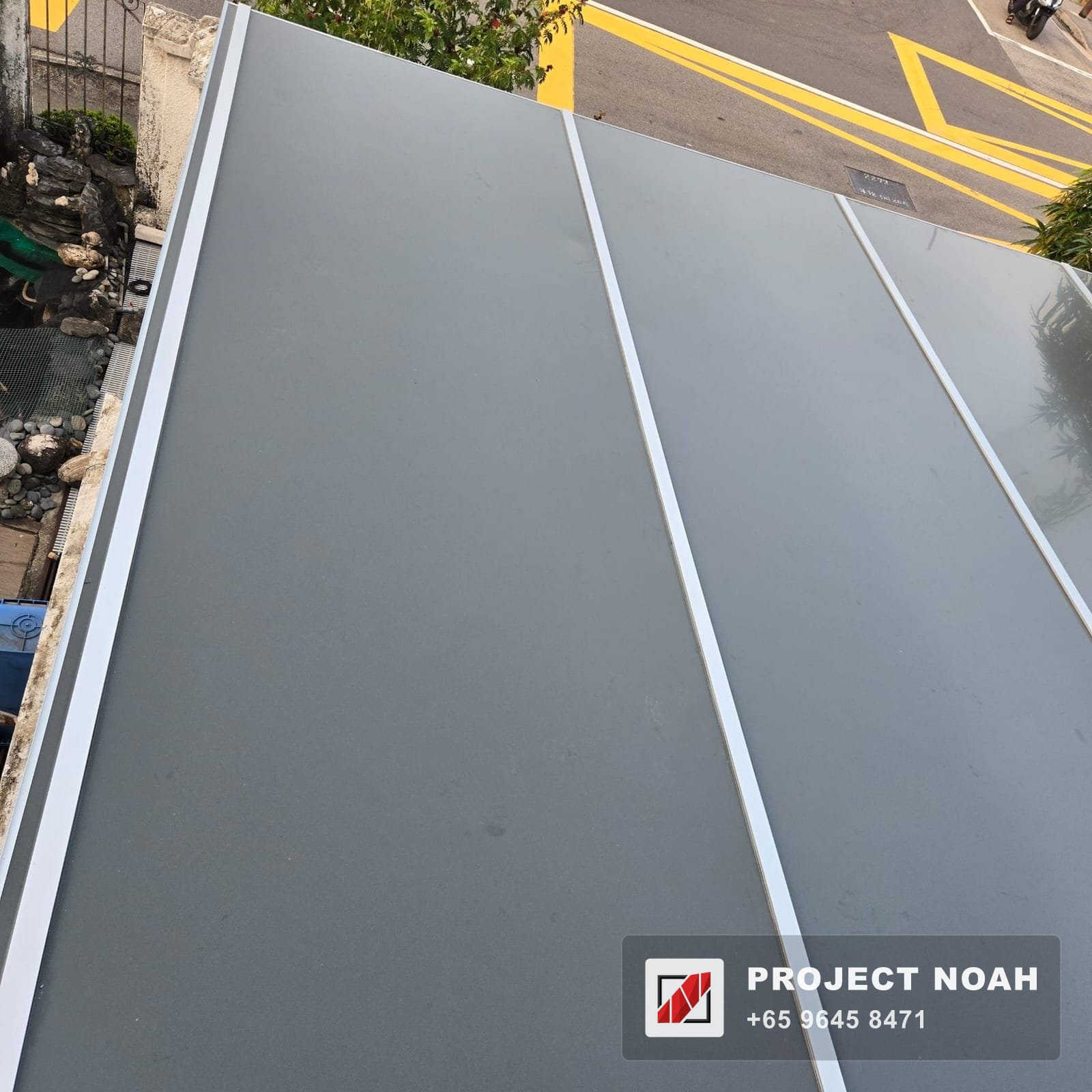 Standing-seam metal roof sheeting